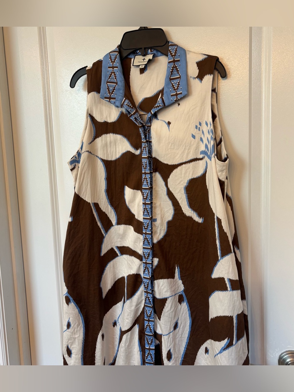 Tuckernuck Tan Blue Palm Sleeveless Collared Charlie Dress Size Medium - Picture 3 of 10